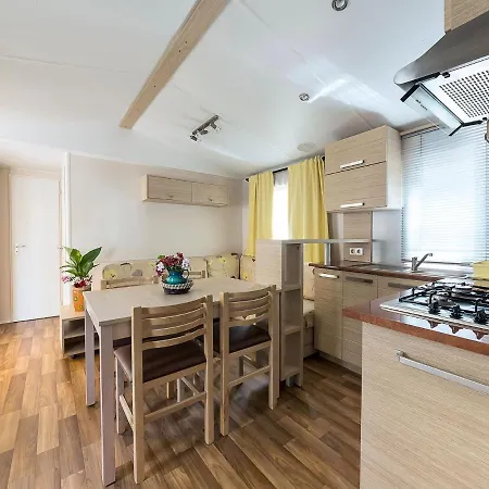 Decent Mobile Home In Sorso With Garden *